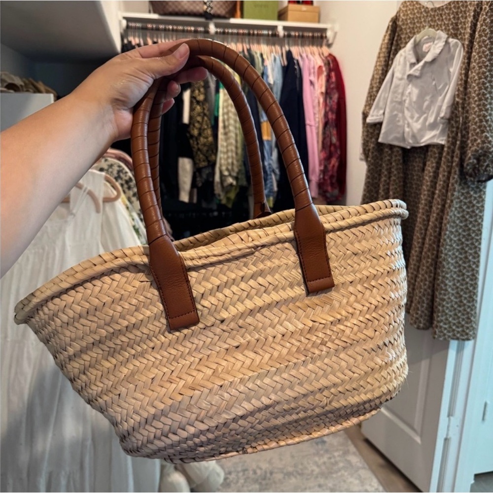 Chloe Marcie MD Basket Woven Tan Tote - Picture 11 of 16
